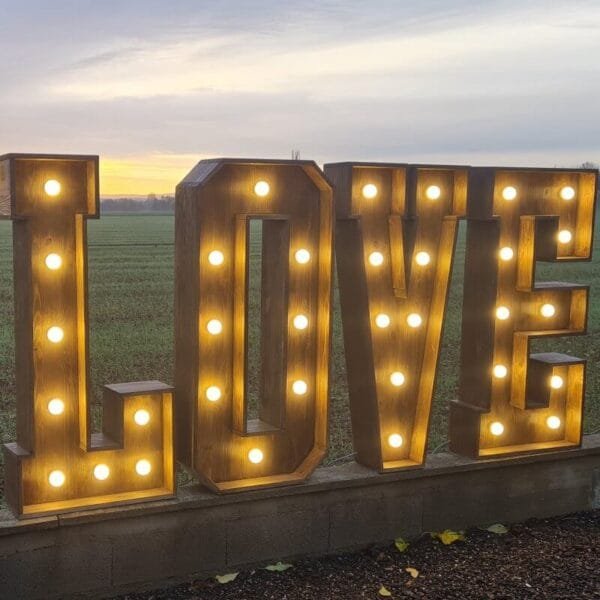 Love Lumineux – Image 3